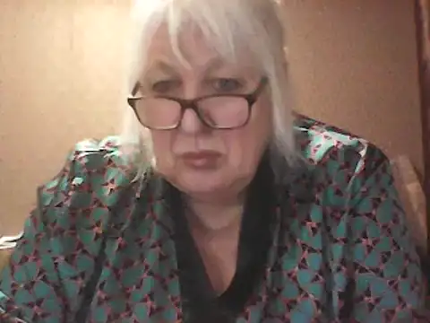 Snapshot of Alexia64231 chatting on 01/15/26, 06:33 Alexia64231 online show from 01/15/26, 06:33