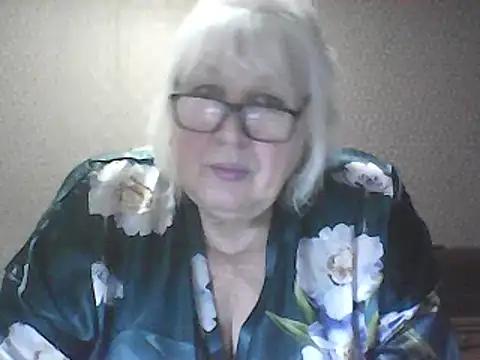 Snapshot of Alexia64231 chatting on 02/10/26, 03:49 Alexia64231 online show from 02/10/26, 03:49