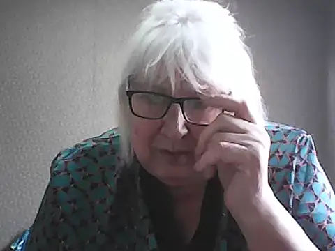 Snapshot of Alexia64231 chatting on 02/23/26, 12:46 Alexia64231 online show from 02/23/26, 12:46