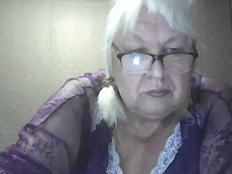Alexia64231 online show from 05/26/26, 12:50