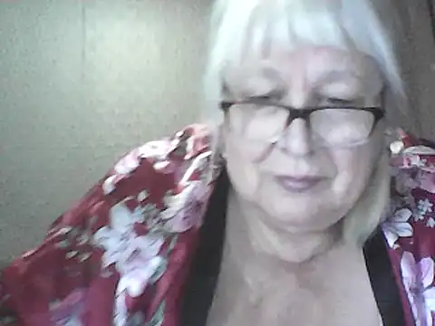 Snapshot of Alexia64231 chatting on 06/01/26, 12:51 Alexia64231 online show from 06/01/26, 12:51