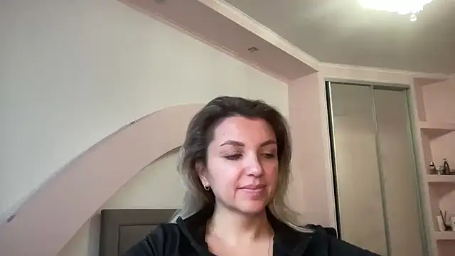 Snapshot of Beautysoul_ chatting on 10/22/25, 12:38 Beautysoul online show from 10/22/25, 12:38