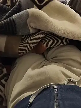 bhabhi lover11122 online show from 12/14/25, 05:40