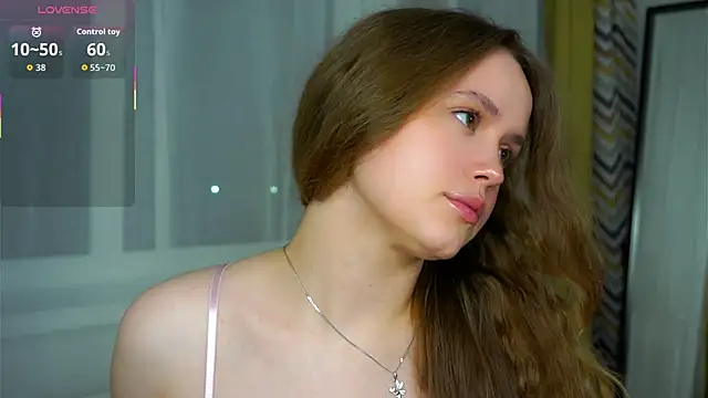 SusannaScholler online show from 10/24/25, 06:37