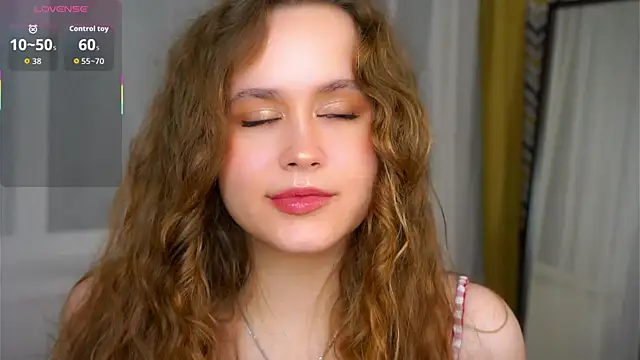 SusannaScholler online show from 10/30/25, 06:41