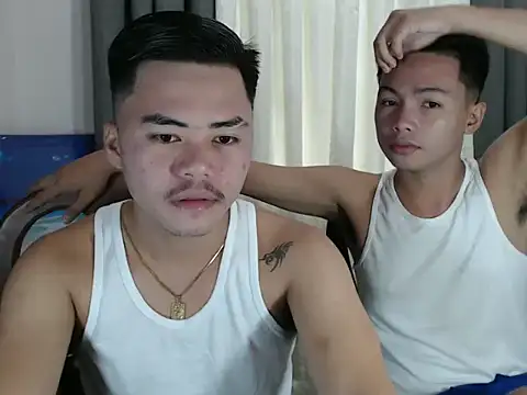 hot emman online show from 09/22/25, 11:40