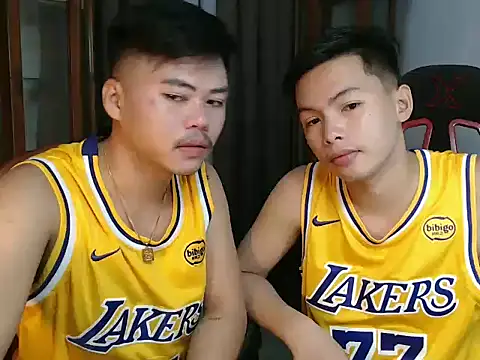 hot emman online show from 09/26/25, 12:47