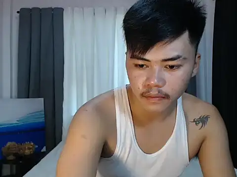 hot emman online show from 09/29/25, 05:23