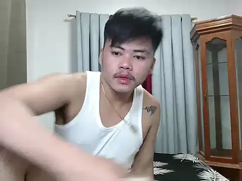 hot emman online show from 10/02/25, 11:56