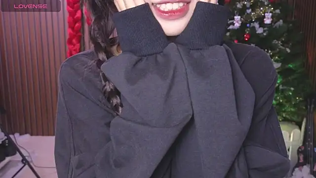      Panda      online show from 12/01/25, 03:44