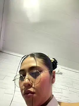 LuluMonroe Eup online show from 12/19/25, 03:02