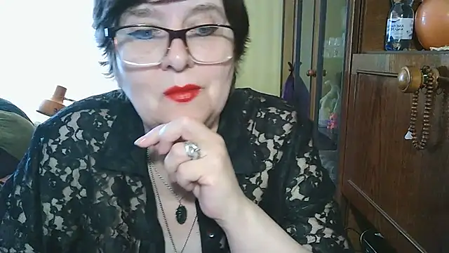 VeronicaGold511 online show from 05/25/26, 07:03