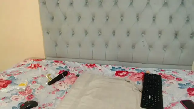 Snapshot of Babysex32 chatting on 02/12/26, 11:33 Babysex32 online show from 02/12/26, 11:33