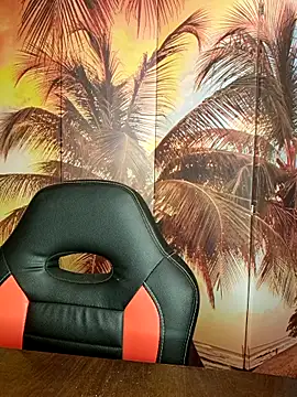 Snapshot of Miss_tits2025 chatting on 12/16/25, 08:08 Miss tits2025 online show from 12/16/25, 08:08