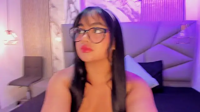 Snapshot of Tatihornyy chatting on 06/12/26, 11:09 Tatihornyy online show from 06/12/26, 11:09