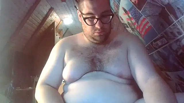 Snapshot of chubbyDavid1998 chatting on 06/04/26, 12:00 chubbyDavid1998 online show from 06/04/26, 12:00