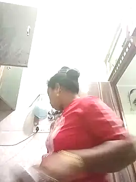 Snapshot of Cute-Janvi20 chatting on 10/22/25, 08:14 Cute-Janvi20 online show from 10/22/25, 08:14