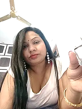 Snapshot of Cute-Janvi20 chatting on 11/28/25, 05:04 Cute-Janvi20 online show from 11/28/25, 05:04