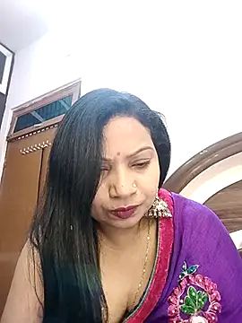 Snapshot of Cute-Janvi20 chatting on 12/15/25, 08:24 Cute-Janvi20 online show from 12/15/25, 08:24