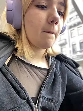 Cherry   Blossom online show from 10/18/25, 10:05