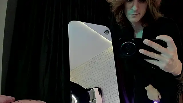 Anjela Botton online show from 12/15/25, 06:23