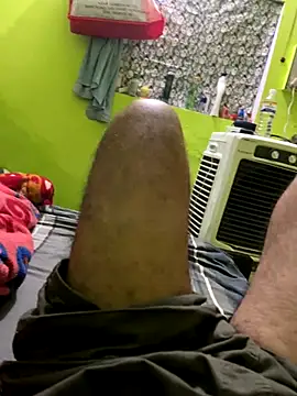 Snapshot of jucydick010887 chatting on 11/18/25, 09:25 jucydick010887 online show from 11/18/25, 09:25