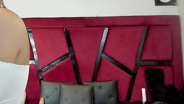 AlliceJelany online show from 10/02/25, 07:21