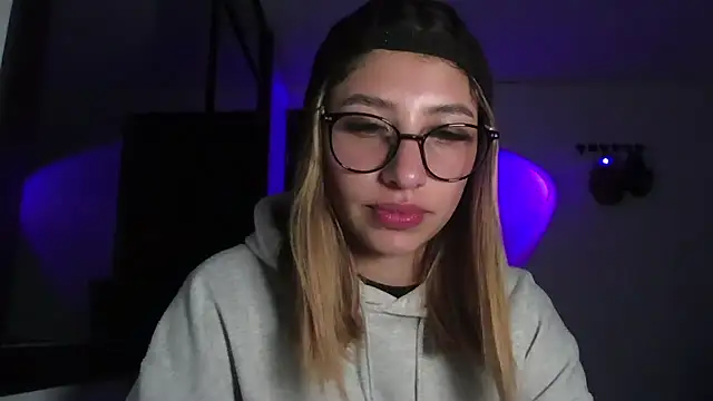 AriaBliss- online show from 11/14/25, 08:13