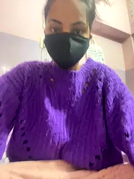 Snapshot of Sandhya_77 chatting on 12/22/25, 05:26 Sandhya 77 online show from 12/22/25, 05:26