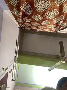 Snapshot of Sandhya_77 chatting on 02/01/26, 06:12 Sandhya 77 online show from 02/01/26, 06:12