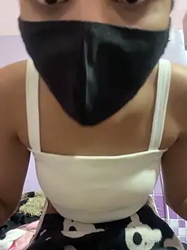 Snapshot of Sandhya_77 chatting on 02/07/26, 05:55 Sandhya 77 online show from 02/07/26, 05:55