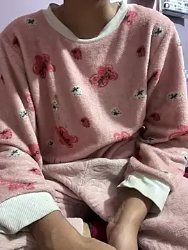 Snapshot of Sandhya_77 chatting on 02/16/26, 05:25 Sandhya 77 online show from 02/16/26, 05:25