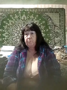 Snapshot of CrystalLime6411 chatting on 10/23/25, 08:18 CrystalLime6411 online show from 10/23/25, 08:18