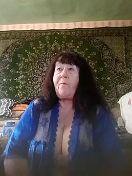 Snapshot of CrystalLime6411 chatting on 11/21/25, 10:03 CrystalLime6411 online show from 11/21/25, 10:03