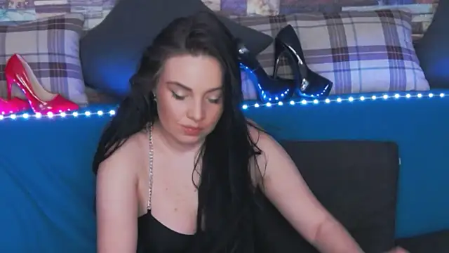 GrayLunna online show from 03/18/26, 04:48