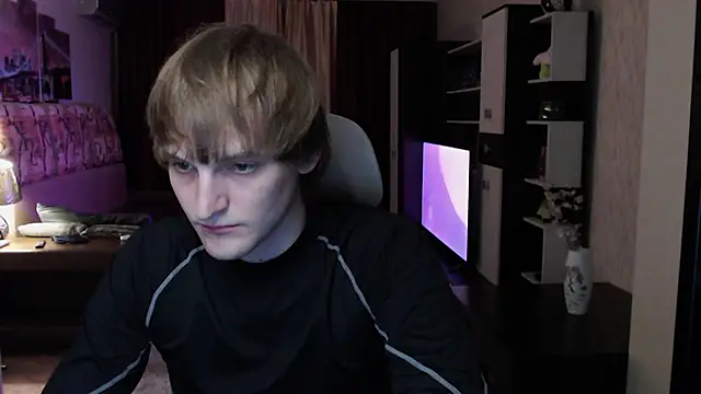 Snapshot of Playersuperstar chatting on 11/18/25, 08:24 Playersuperstar online show from 11/18/25, 08:24