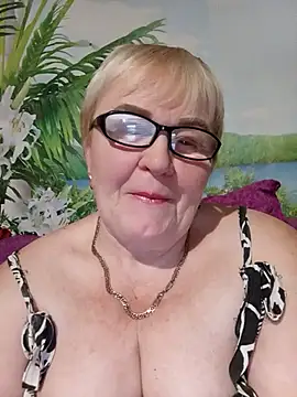 VioletSweet5566 online show from 11/08/25, 06:18