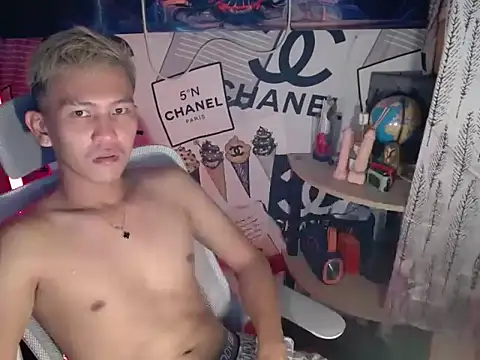 RalfAsian25 online show from 04/09/26, 09:58