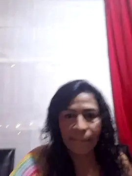 Snapshot of floresblancas chatting on 12/02/25, 11:04 floresblancas online show from 12/02/25, 11:04