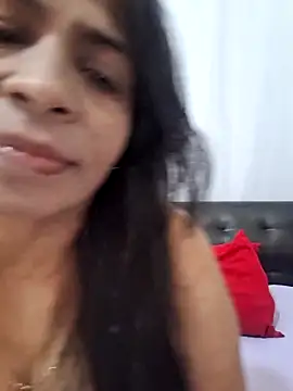 Snapshot of floresblancas chatting on 12/14/25, 04:56 floresblancas online show from 12/14/25, 04:56