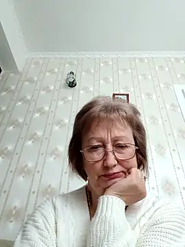 AlikaSwan5821 online show from 02/06/26, 12:52