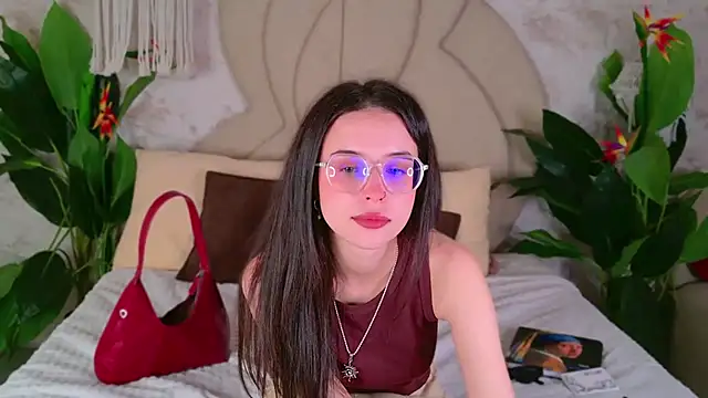 LANA MILANO online show from 10/04/25, 03:54