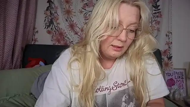 Daisyxoxo  online show from 01/31/26, 09:13