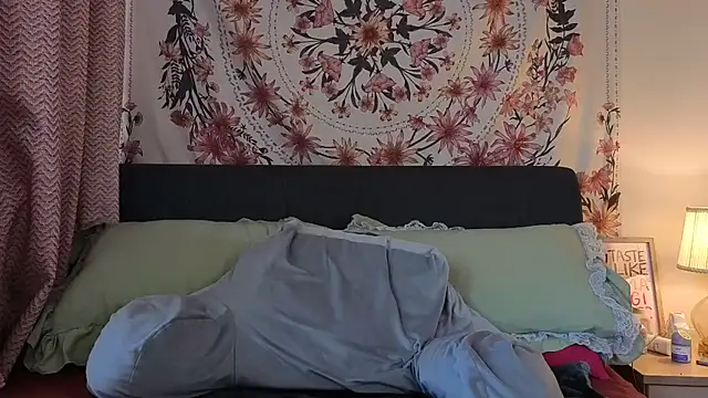 Daisyxoxo  online show from 04/20/26, 08:39