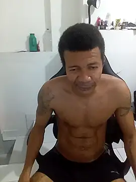 Snapshot of moreno25centimetro chatting on 09/10/25, 11:38 moreno25centimetro online show from 09/10/25, 11:38