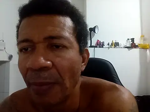 Snapshot of moreno25centimetro chatting on 09/14/25, 12:43 moreno25centimetro online show from 09/14/25, 12:43