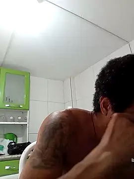 moreno25centimetro online show from 12/02/25, 01:17