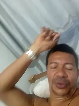 moreno25centimetro online show from 04/06/26, 01:01