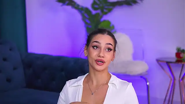 Snapshot of NinaSolenne chatting on 01/14/26, 08:14 NinaSolenne online show from 01/14/26, 08:14