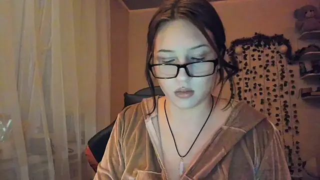 Stephanie Hills online show from 01/15/26, 07:17